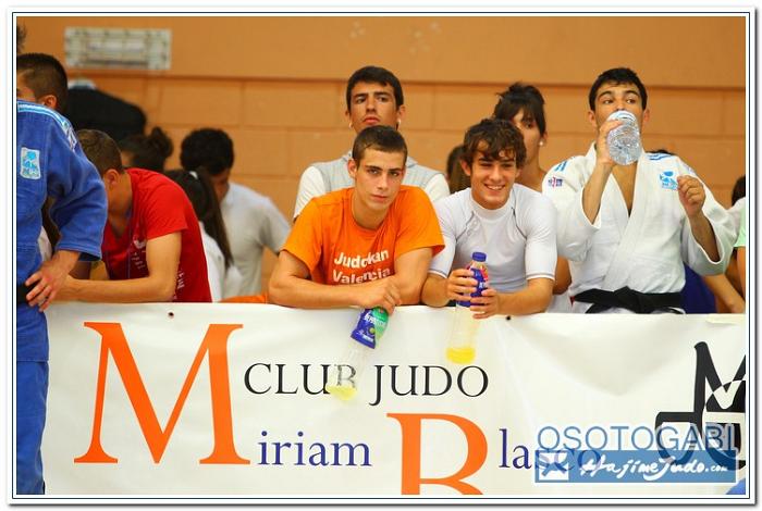 JCMB2011 90077